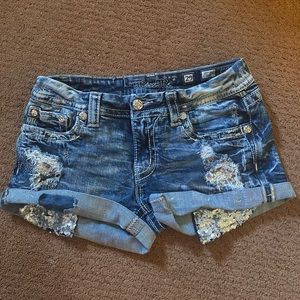 Miss Me signature shorts size 29